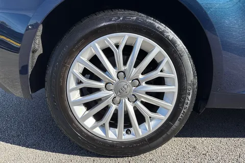 10 of 50 for AUDI A3 2.0 TDI SE Technik 3dr S Tronic