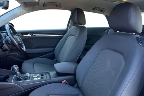 16 of 50 for AUDI A3 2.0 TDI SE Technik 3dr S Tronic