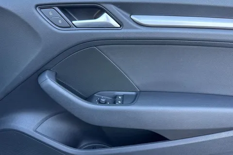 21 of 50 for AUDI A3 2.0 TDI SE Technik 3dr S Tronic