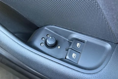 34 of 50 for AUDI A3 2.0 TDI SE Technik 3dr S Tronic