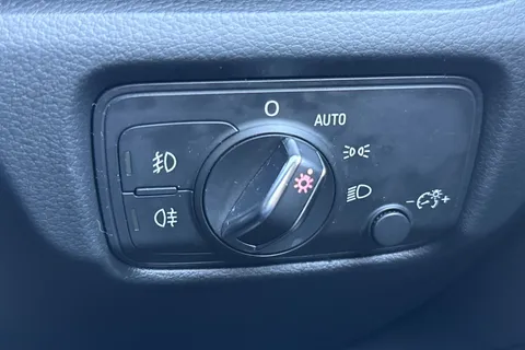 38 of 50 for AUDI A3 2.0 TDI SE Technik 3dr S Tronic