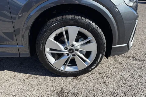  Audi Q2 1.5 TFSI CoD 35 S line S Tronic Euro 6 (s/s) 5dr Thumbnail #10