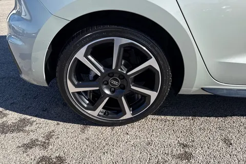 Audi A1 1.0 TFSI 30 Black Edition Sportback S Tronic Euro 6 (s/s) 5dr Thumbnail #11