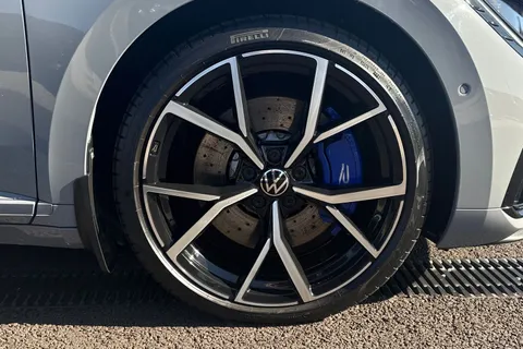 FP71EKT Volkswagen Arteon 2.0 TSI R 5dr 4MOTION DSG **20' ESTORIL ALLOYS + TOW BAR + HEADS UP DISPLAY Thumbnail #10