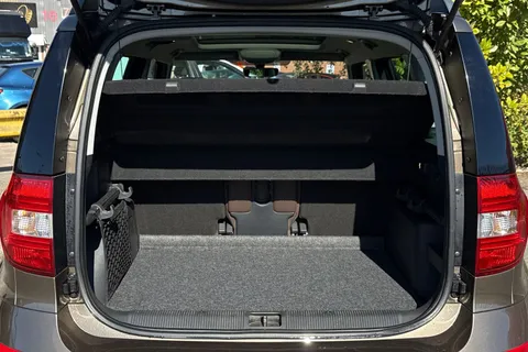 ML16TGV Škoda Yeti 1.4 TSI Laurin & Klement Outdoor 4WD Euro 6 (s/s) 5dr Thumbnail #6