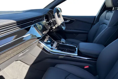 Audi Q8 3.0 TDI V6 50 Black Edition Tiptronic quattro Euro 6 (s/s) 5dr Thumbnail #15