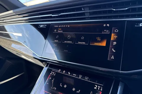  Audi Q8 3.0 TDI V6 50 Black Edition Tiptronic quattro Euro 6 (s/s) 5dr Thumbnail #39