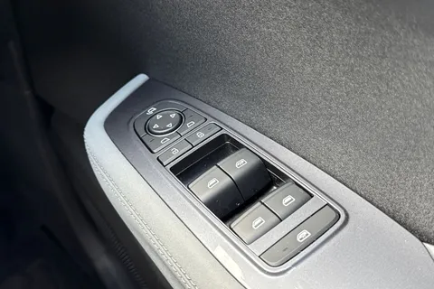 DS25TPO BYD Dolphin Surf 43.2kWh Comfort Auto 5dr Thumbnail #35