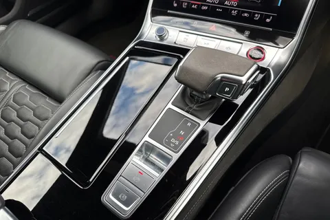 23 of 63 for Audi RS 6 Avant 4.0 TFSI V8 Carbon Black Estate 5dr Petrol Tiptronic quattro Euro 6 (s/s) (600 ps)