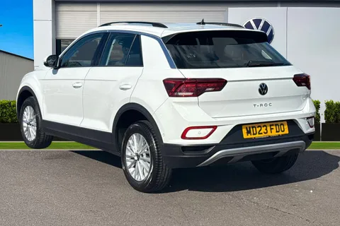 MD23FDO Volkswagen T-Roc 1.0 TSI Life 5dr Thumbnail #3