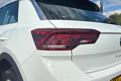 MD23FDO Volkswagen T-Roc 1.0 TSI Life 5dr Thumbnail #8