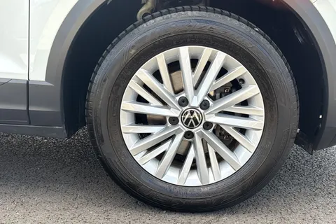 MD23FDO Volkswagen T-Roc 1.0 TSI Life 5dr Thumbnail #10