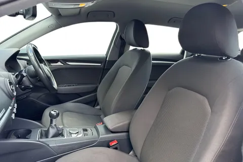 SB67AZD Audi A3 1.5 TFSI CoD SE Sportback Euro 6 (s/s) 5dr Thumbnail #11