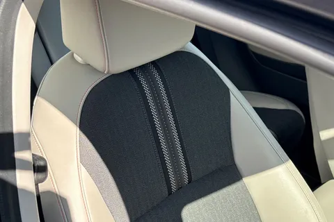 PY72FRV Honda HR-V 1.5 eHEV Advance Style 5dr CVT Thumbnail #31