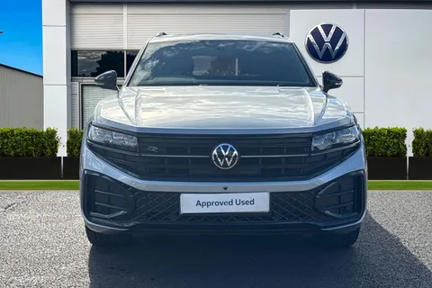 KR74VFT Volkswagen Touareg 3.0 V6 TDI 4Motion 286 Black Edition 5dr Tip Auto Thumbnail #6