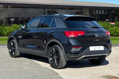 PK71SZJ Volkswagen T-Roc 1.5 TSI EVO Black Edition DSG Euro 6 (s/s) 5dr Thumbnail #3