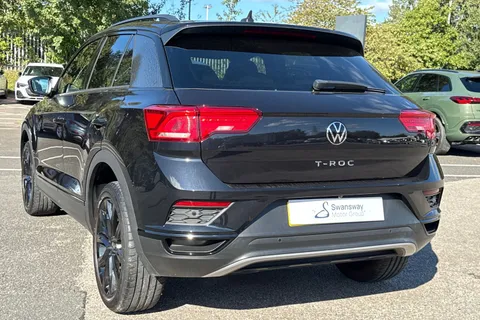 PK71SZJ Volkswagen T-Roc 1.5 TSI EVO Black Edition DSG Euro 6 (s/s) 5dr Thumbnail #8