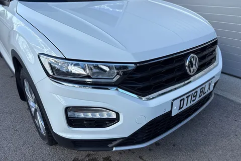 DT19BLX Volkswagen T-Roc 1.5 TSI EVO Design Euro 6 (s/s) 5dr Thumbnail #9