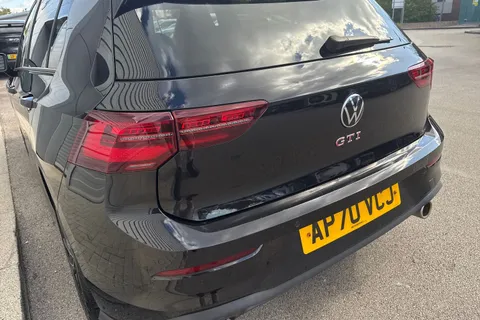AP70VCJ Volkswagen Golf 2.0 TSI GTI DSG Euro 6 (s/s) 5dr Thumbnail #8