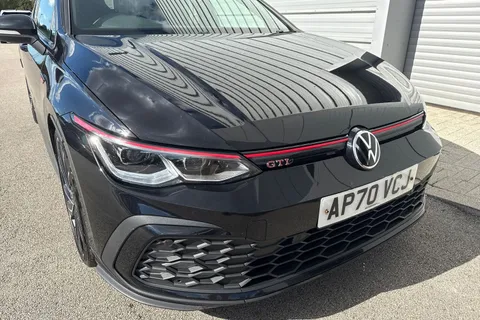 AP70VCJ Volkswagen Golf 2.0 TSI GTI DSG Euro 6 (s/s) 5dr Thumbnail #9