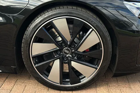 YB72BFK Audi RS e-tron GT 440,00 kW Thumbnail #10