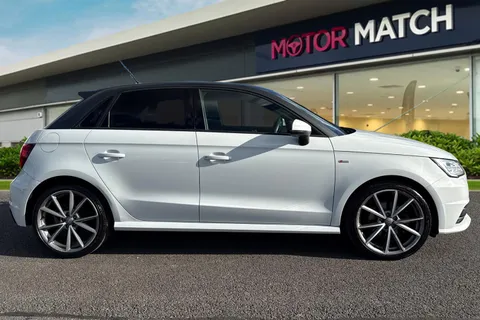 GD18SGV Audi A1 1.4 TFSI Black Edition Sportback S Tronic Euro 6 (s/s) 5dr (Nav) Thumbnail #4