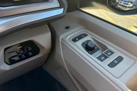 BV75OES Volkswagen California 2.0 TDI Ocean 5dr DSG T7 Thumbnail #20