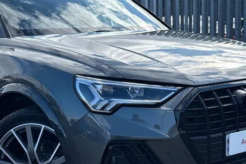 DF74MWK Audi Q3 Black Edition 35 TFSI 150 PS S tronic Thumbnail #9