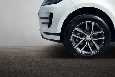 DY25LZL Land Rover Range Rover Evoque 1.5 P270e 12.17kWh Dynamic SE Auto 4WD Euro 6 (s/s) 5dr Thumbnail #10