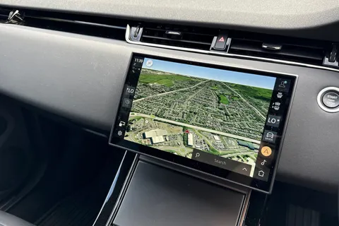 DY25LZL Land Rover Range Rover Evoque 1.5 P270e 12.17kWh Dynamic SE Auto 4WD Euro 6 (s/s) 5dr Thumbnail #13