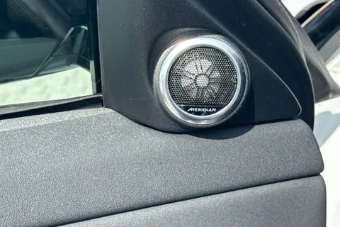 DY25LZL Land Rover Range Rover Evoque 1.5 P270e 12.17kWh Dynamic SE Auto 4WD Euro 6 (s/s) 5dr Thumbnail #24