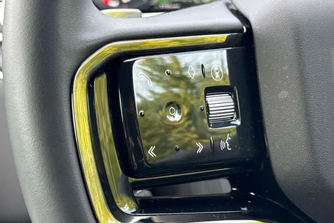 DY25LZL Land Rover Range Rover Evoque 1.5 P270e 12.17kWh Dynamic SE Auto 4WD Euro 6 (s/s) 5dr Thumbnail #31