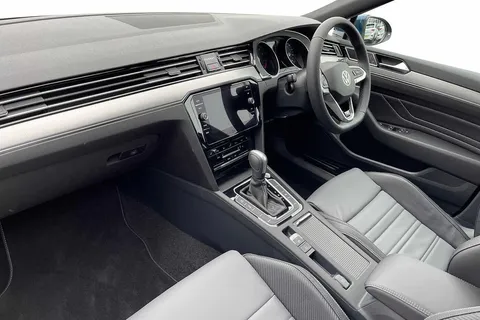 CX72ONK Volkswagen Passat 1.5 TSI EVO R-Line 5dr DSG ⭐Pretoria Alloys & Spare wheel⭐ Thumbnail #3