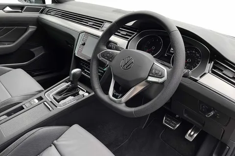 CX72ONK Volkswagen Passat 1.5 TSI EVO R-Line 5dr DSG ⭐Pretoria Alloys & Spare wheel⭐ Thumbnail #7