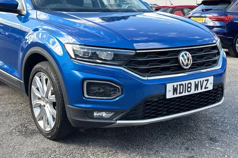 WD18WVZ Volkswagen T-Roc 2.0 TSI SEL DSG 4Motion Euro 6 (s/s) 5dr Thumbnail #9