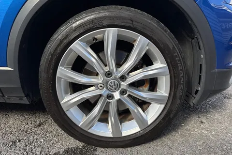 WD18WVZ Volkswagen T-Roc 2.0 TSI SEL DSG 4Motion Euro 6 (s/s) 5dr Thumbnail #10