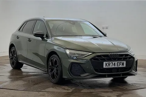 KR74EFM Audi A3 Black Edition 40 TFSI e  204 PS S tronic Thumbnail #1