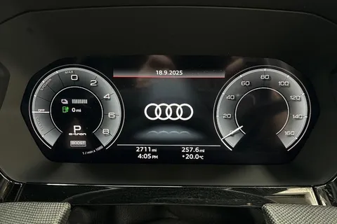 KR74EFM Audi A3 Black Edition 40 TFSI e  204 PS S tronic Thumbnail #8