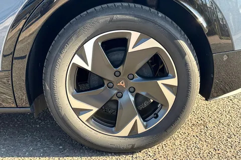 KT74DXY CUPRA Tavascan 77kWh V1 SUV Coupe Auto 5dr Thumbnail #11