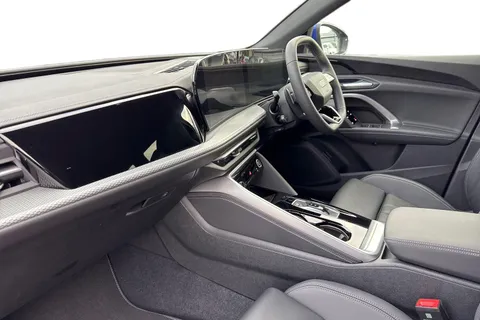  Audi Q5 2.0 TDI S line S Tronic quattro Euro 6 (s/s) 5dr Thumbnail #15