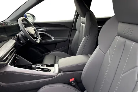  Audi Q5 2.0 TDI S line S Tronic quattro Euro 6 (s/s) 5dr Thumbnail #16