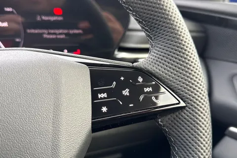  Audi Q5 2.0 TDI S line S Tronic quattro Euro 6 (s/s) 5dr Thumbnail #25