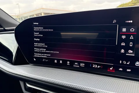  Audi Q5 2.0 TDI S line S Tronic quattro Euro 6 (s/s) 5dr Thumbnail #38