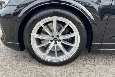  Audi RS Q8 4.0 TFSI V8 Tiptronic quattro Euro 6 (s/s) 5dr Thumbnail #10