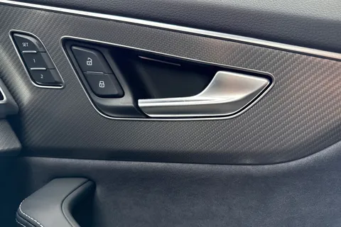  Audi RS Q8 4.0 TFSI V8 Tiptronic quattro Euro 6 (s/s) 5dr Thumbnail #21