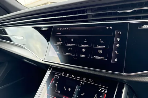  Audi RS Q8 4.0 TFSI V8 Tiptronic quattro Euro 6 (s/s) 5dr Thumbnail #54