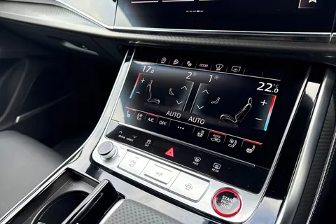  Audi RS Q8 4.0 TFSI V8 Tiptronic quattro Euro 6 (s/s) 5dr Thumbnail #55