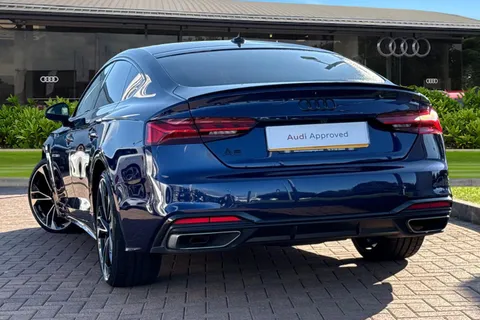 DE72WMK Audi A5 Black Edition 35 TFSI 150 PS S tronic Thumbnail #3