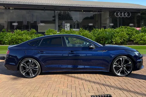 DE72WMK Audi A5 Black Edition 35 TFSI 150 PS S tronic Thumbnail #4