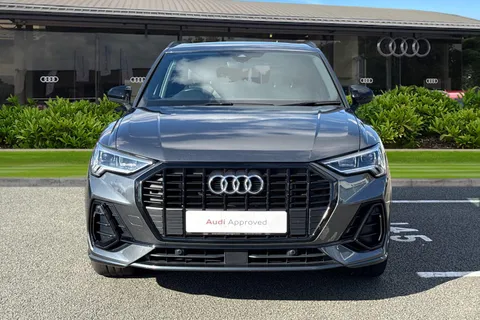 DN72XYO Audi Q3 Black Edition 35 TFSI 150 PS S tronic Thumbnail #6